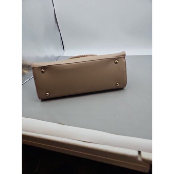 BEBE Los Ángeles Aliah Stud Shopper Leather Purse Beige New With Tag - Picture 5 of 6